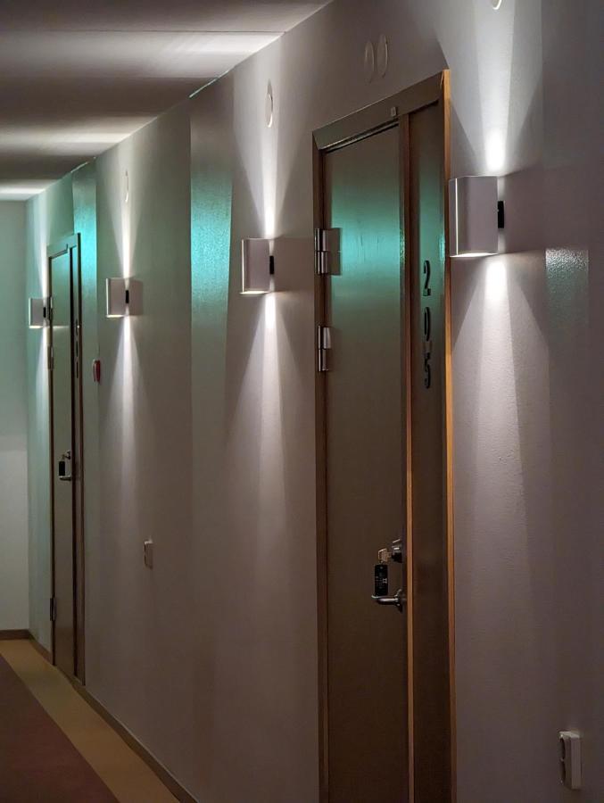 Hotell Bro Kristinehamn Bagian luar foto