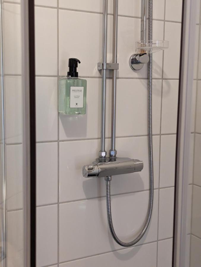 Hotell Bro Kristinehamn Bagian luar foto