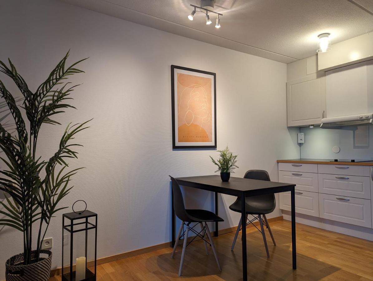 Hotell Bro Kristinehamn Bagian luar foto
