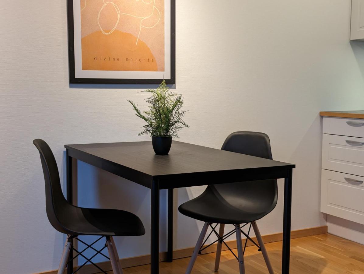 Hotell Bro Kristinehamn Bagian luar foto